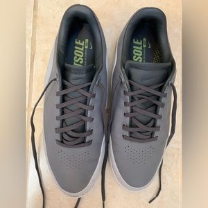 Men’s Nike Grey Golf Shoes